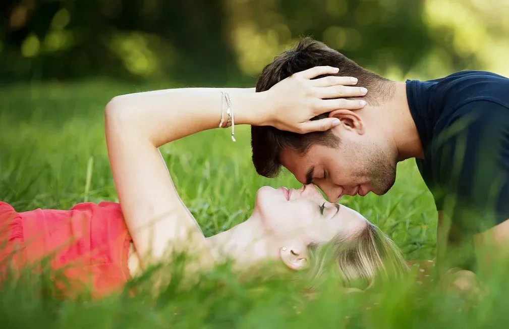 10 Budget-Friendly Ways to Celebrate Valentine's Day in Tennessee With Smoky Matchmaker